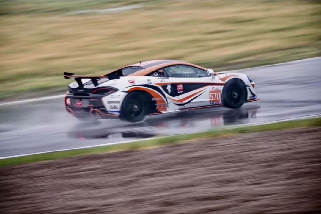 速度与激情！看迈凯伦McLaren燃爆2018China GT赛道！