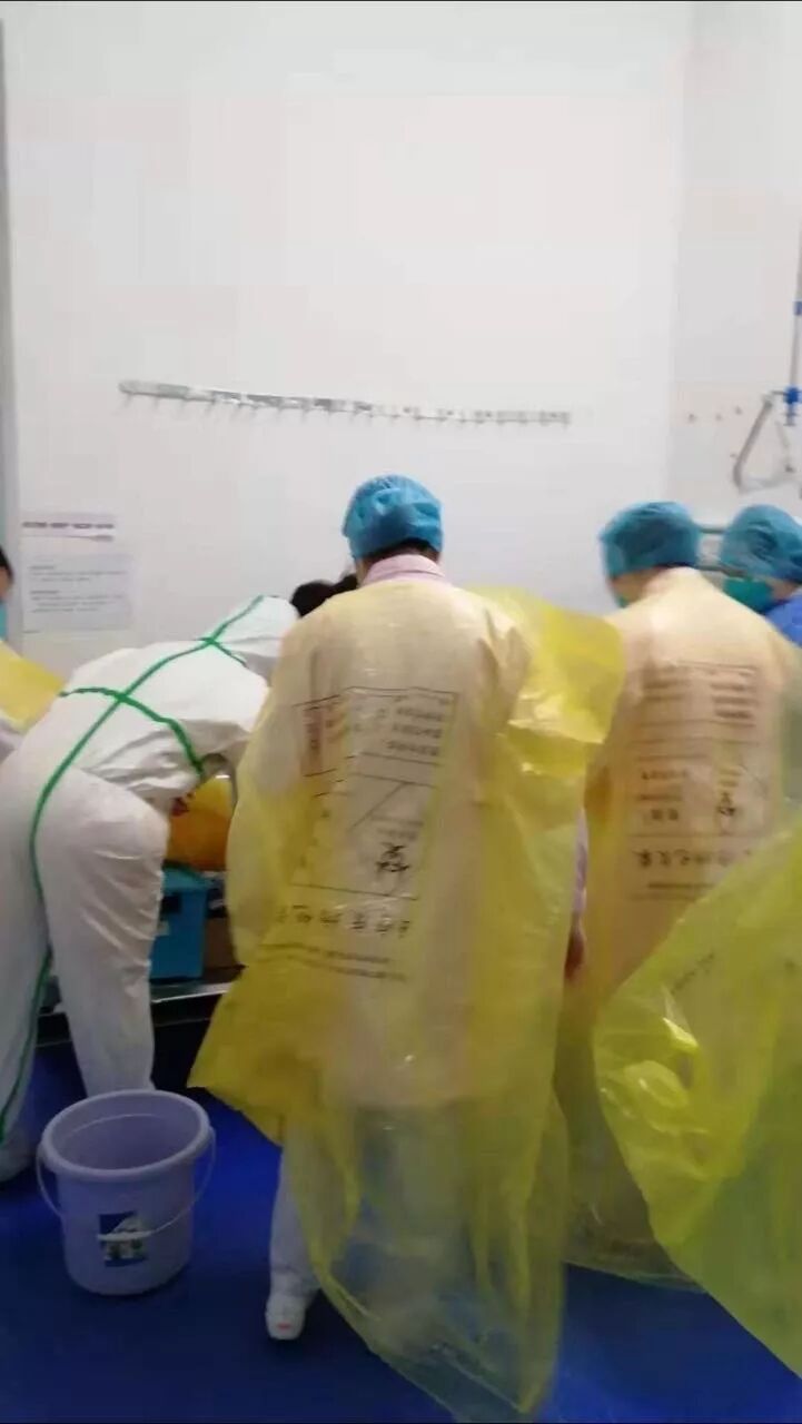 支援前线!TTK涂泰克加急生产捐赠抗菌防护服面料,共克时艰、战“疫”到底!
