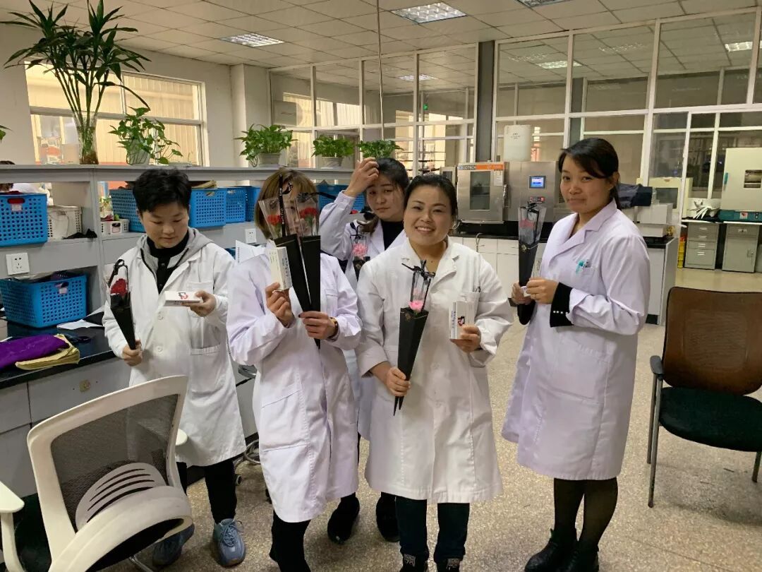 TTK®涂泰克祝最“女神”的你节日快乐！