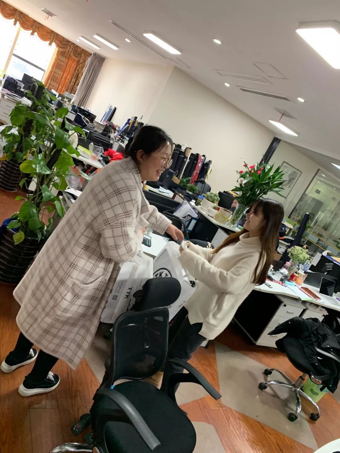 TTK®涂泰克祝最“女神”的你节日快乐！