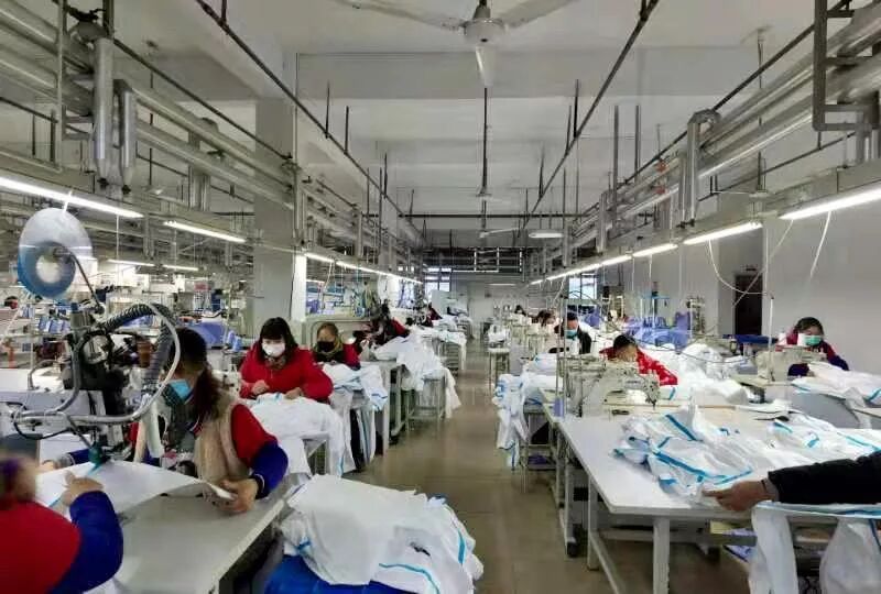 支援前线!TTK涂泰克加急生产捐赠抗菌防护服面料,共克时艰、战“疫”到底!