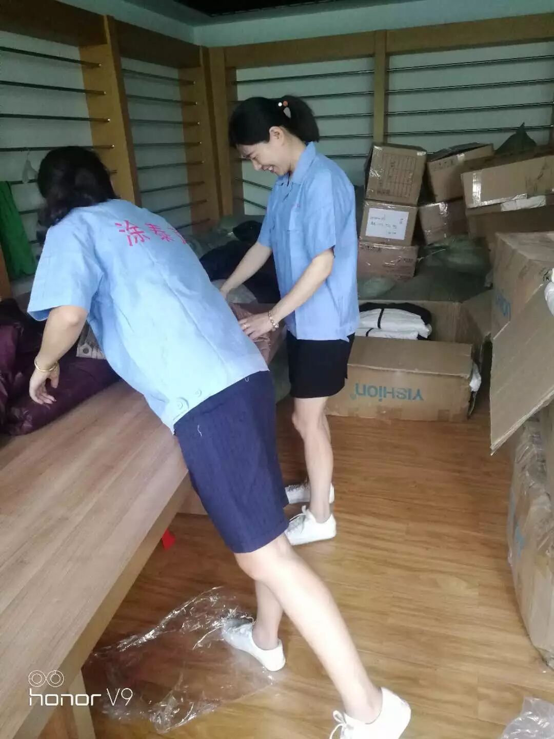 TTK爱心捐赠|让留守儿童拥有一个温暖的冬天…