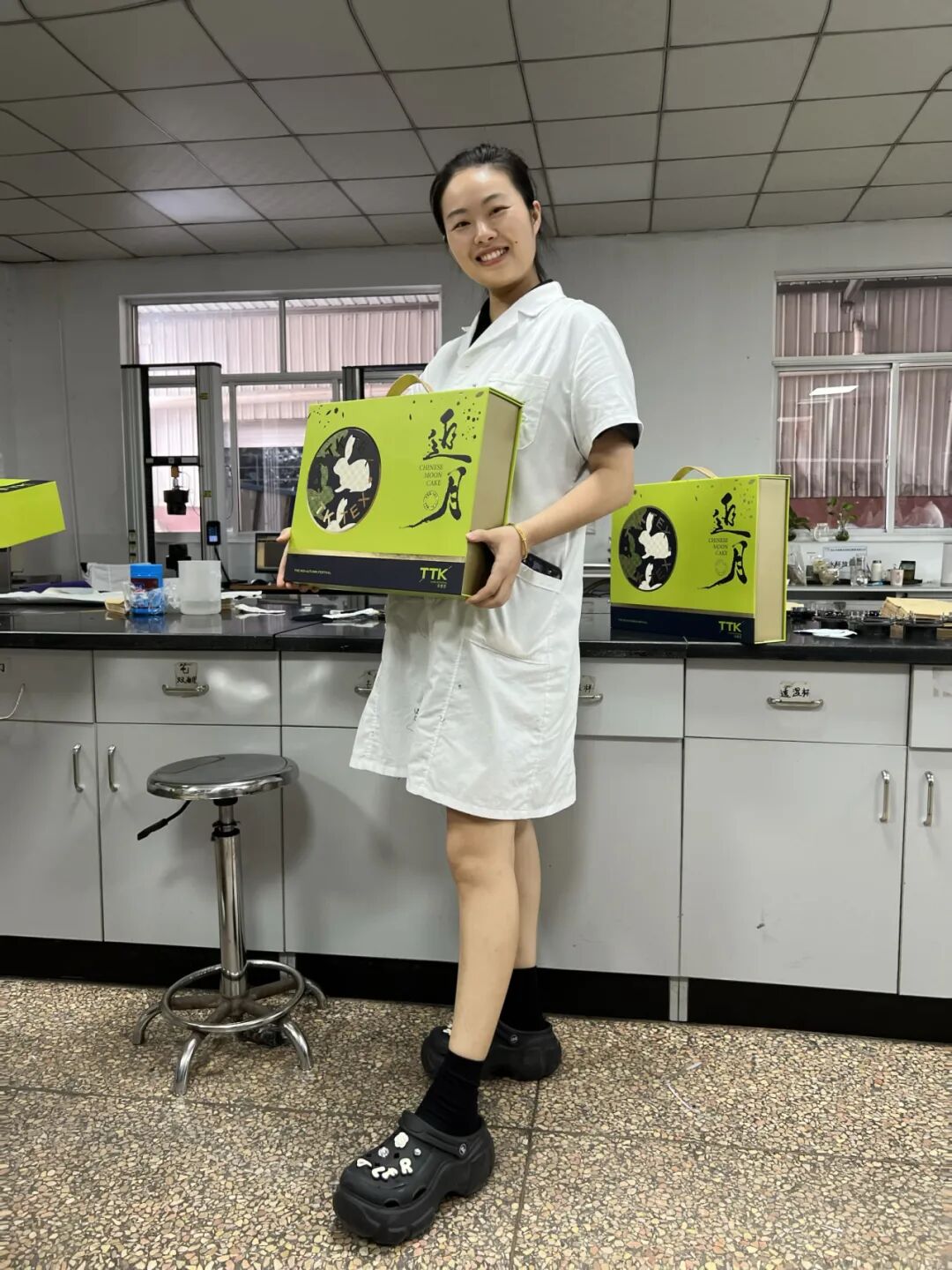 TTK涂泰克®中秋祝福丨月饼送圆满，情意满中秋