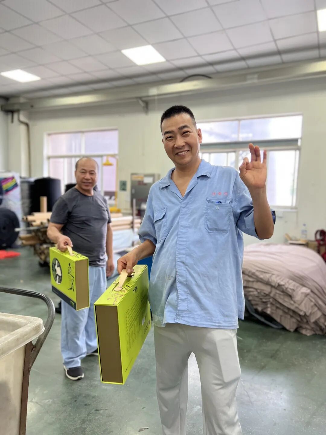 TTK涂泰克®中秋祝福丨月饼送圆满，情意满中秋