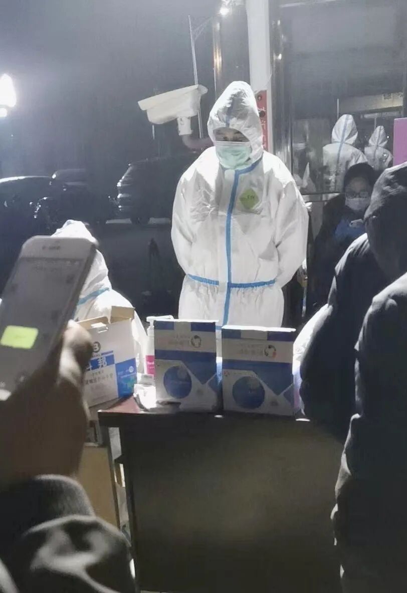 苏战速决!致敬最美逆行者!